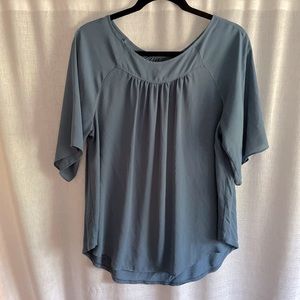 🍁🍂LOFT short sleeve blouse